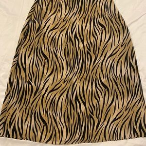Tiger strip knee length skirt